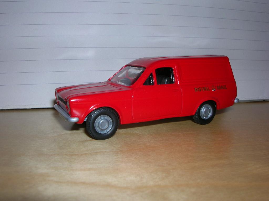 Corgi Ford Escort Royal Mail, Ophalen of Verzenden, Zo goed als nieuw, Auto, Corgi