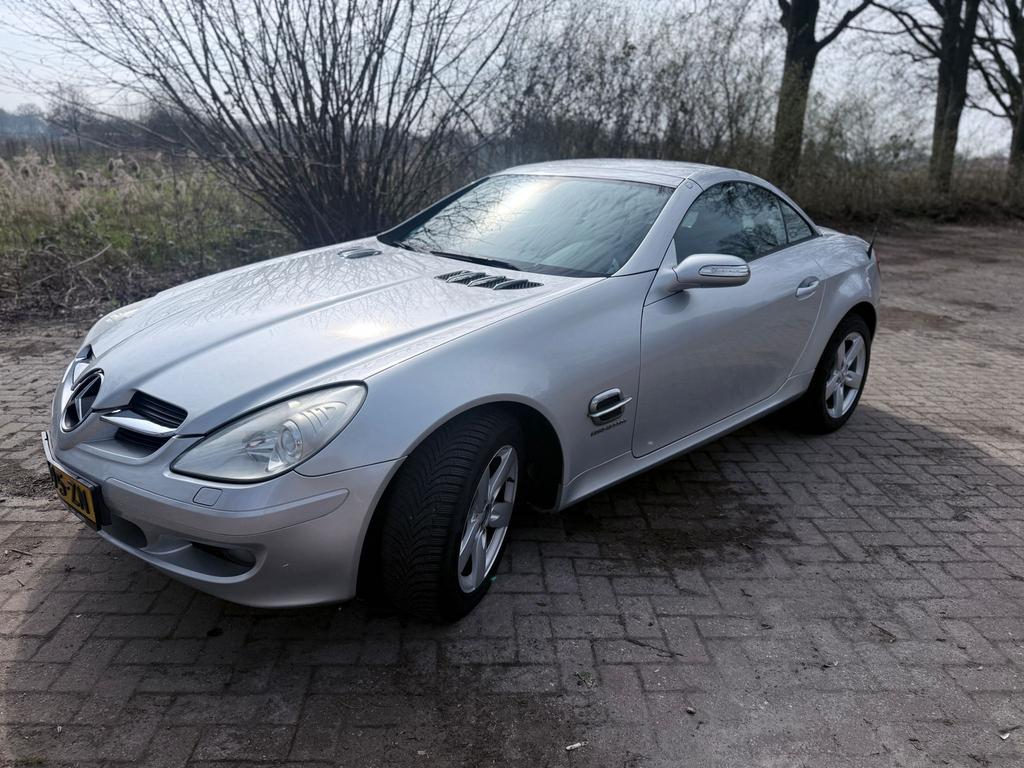Mercedes-Benz SLK 1.8 Slk200 Kompr Roadster 2006 Grijs, Auto's, Mercedes-Benz, Achterwielaandrijving, 4 cilinders, 1796 cc, 163 pk