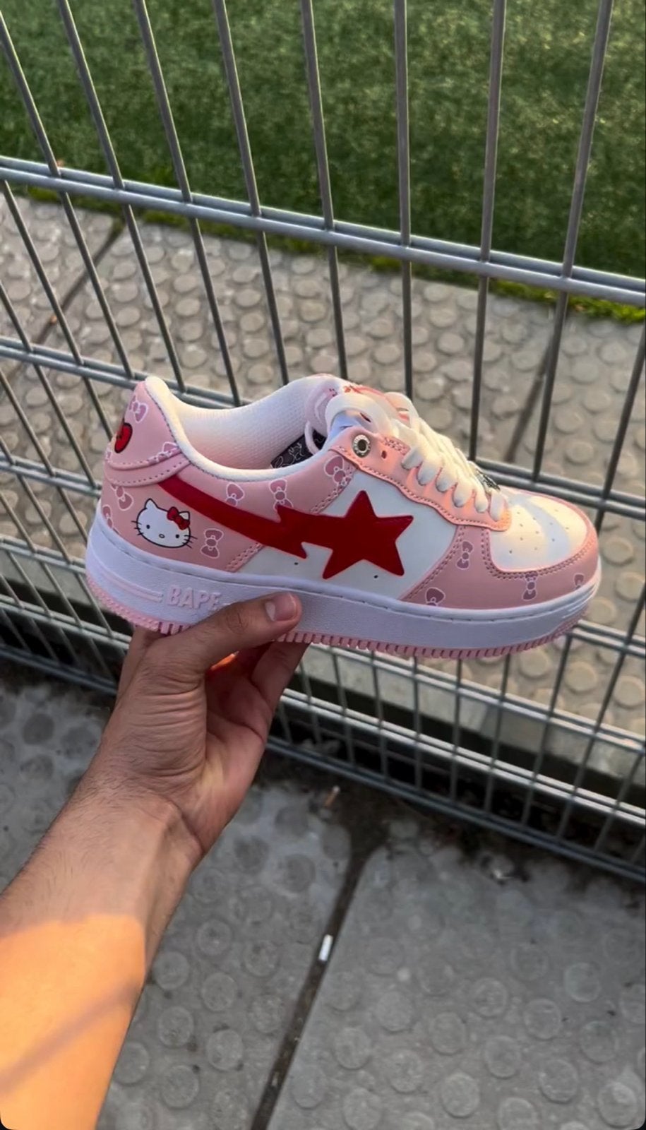 BAPE Hello Kitty sneakers voor meisjes, Ophalen of Verzenden, Zo goed als nieuw, Roze, Sneakers of Gympen