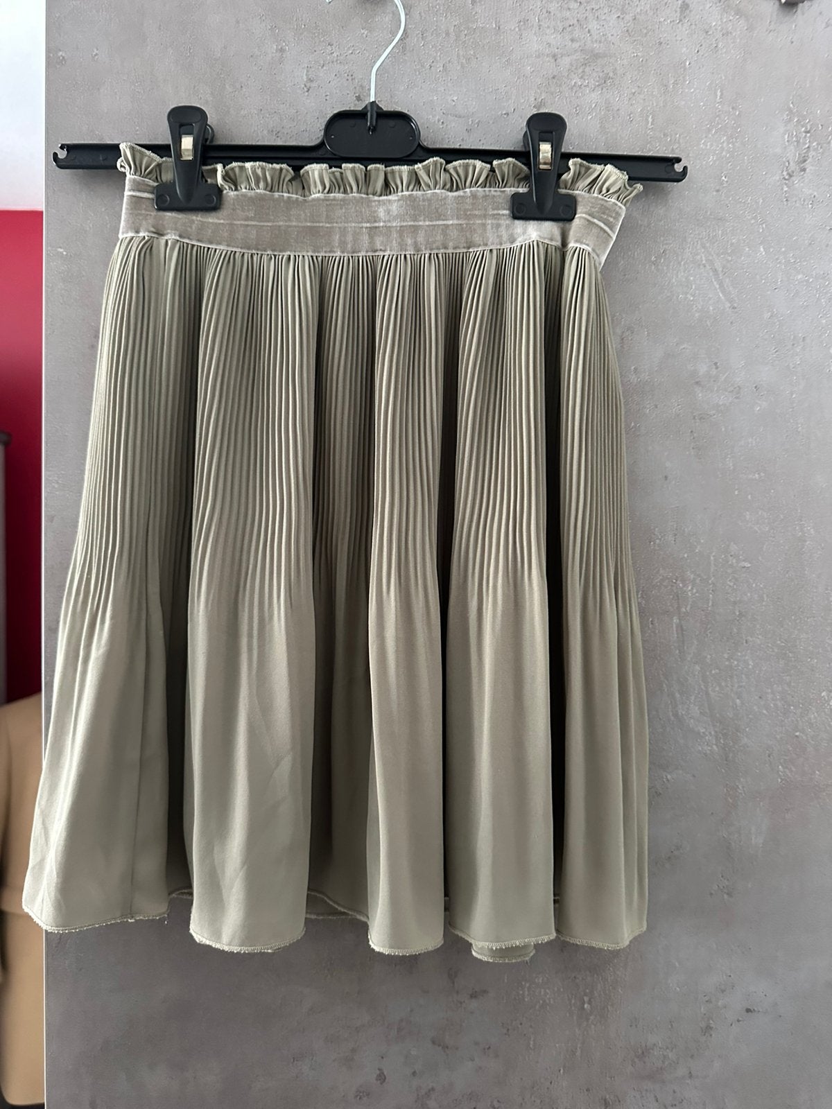 Groenig/beige kleurig rokje, Kleding | Dames, Rokken, Beige, Ophalen of Verzenden, Zo goed als nieuw, Maat 36 (S)