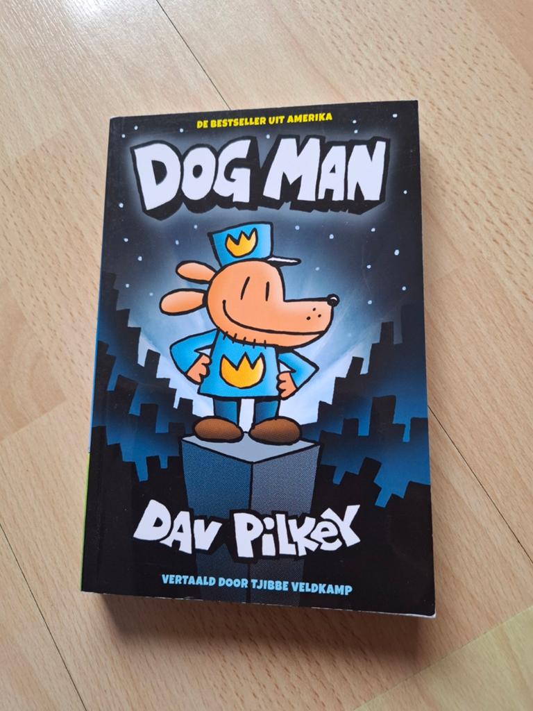 Dog man Dav Pilkey, Boeken, Kinderboeken | Jeugd | onder 10 jaar, Ophalen of Verzenden, Zo goed als nieuw
