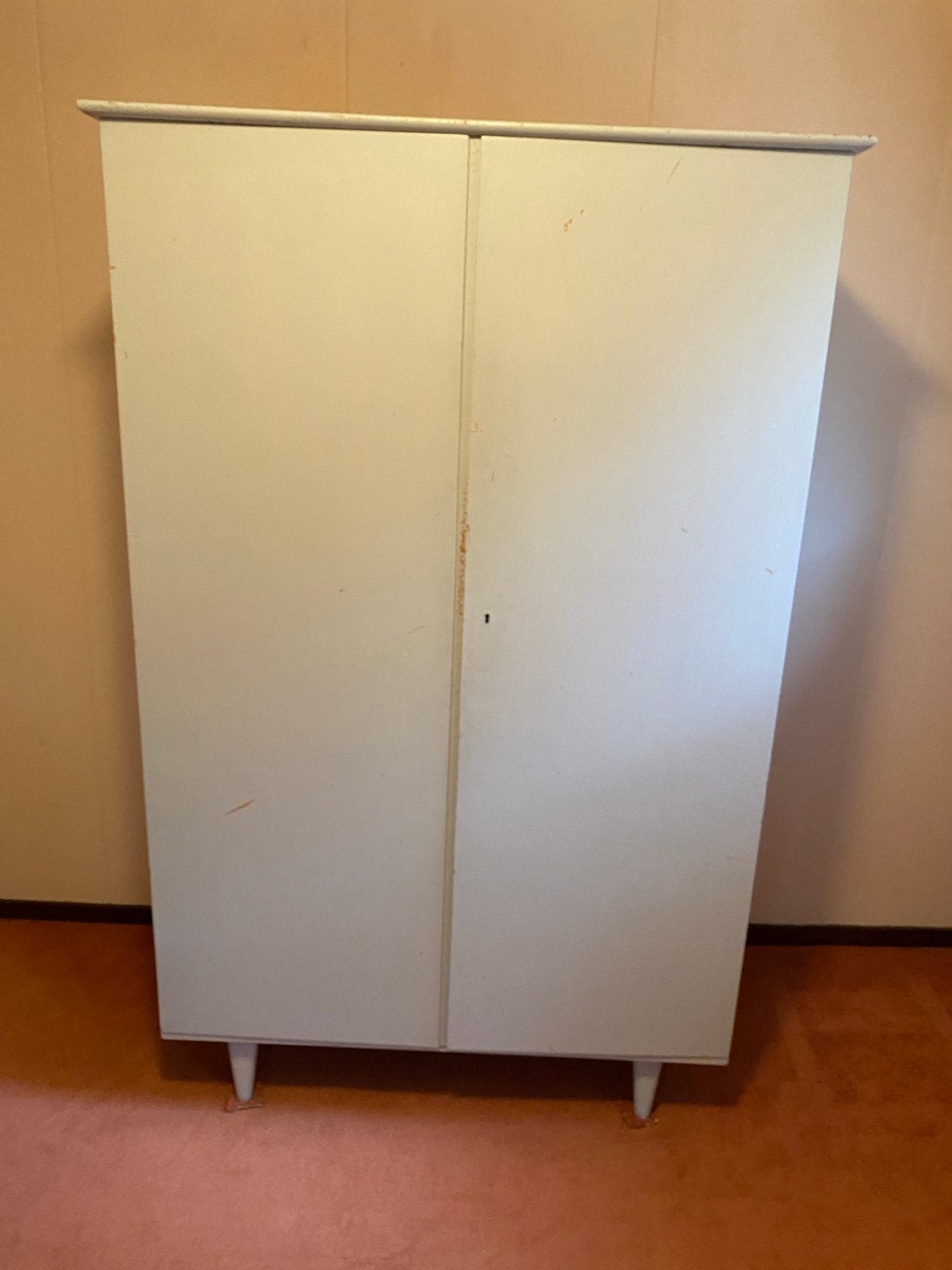 Mooie houten kledingkast uniek design (mooi voor baby kamer), Huis en Inrichting, Kasten | Kledingkasten, Ophalen, Met deur(en)