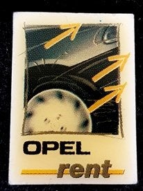 Opel rent pin- met gele pijlen, Verzamelen, Verzenden, Nieuw, Transport, Speldje of Pin