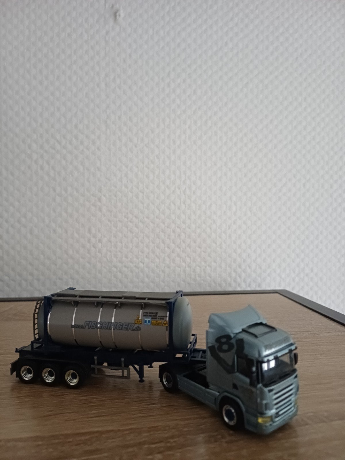 Herpa scania met bulk oplegger, Hobby en Vrije tijd, Modelauto's | 1:87, Ophalen of Verzenden, Zo goed als nieuw, Bus of Vrachtwagen