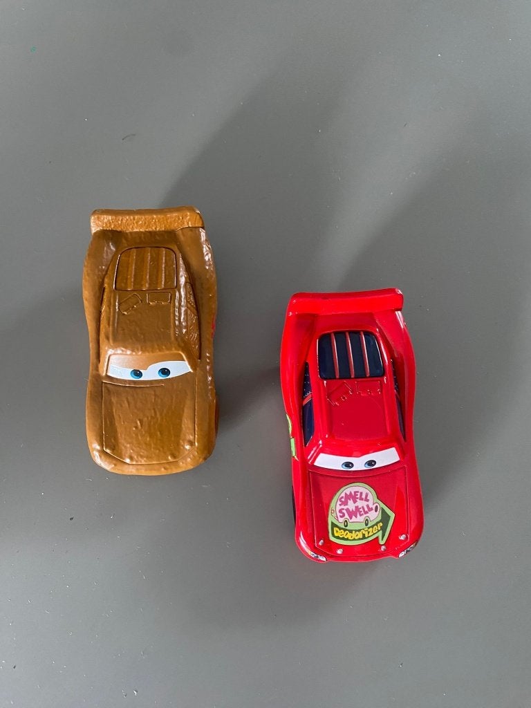 2 Lightning McQueen auto's: Dirt Track & Smell Swell, Ophalen of Verzenden, Nieuw