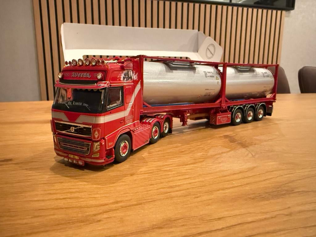 Tekno Weeda The Expendables 172 van 300 1:50, Hobby en Vrije tijd, Modelauto's | 1:50, Ophalen of Verzenden, Zo goed als nieuw