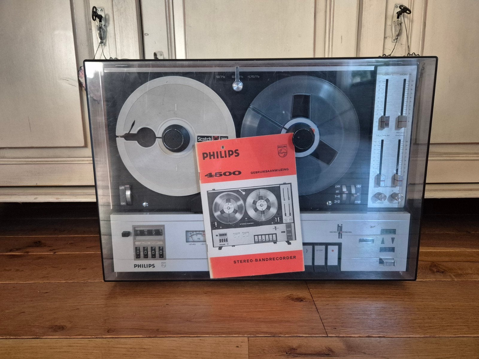 Philips 4500 Stereo Bandrecorder met stofkap en handleiding, Ophalen of Verzenden, Bandrecorder, Met stofkap