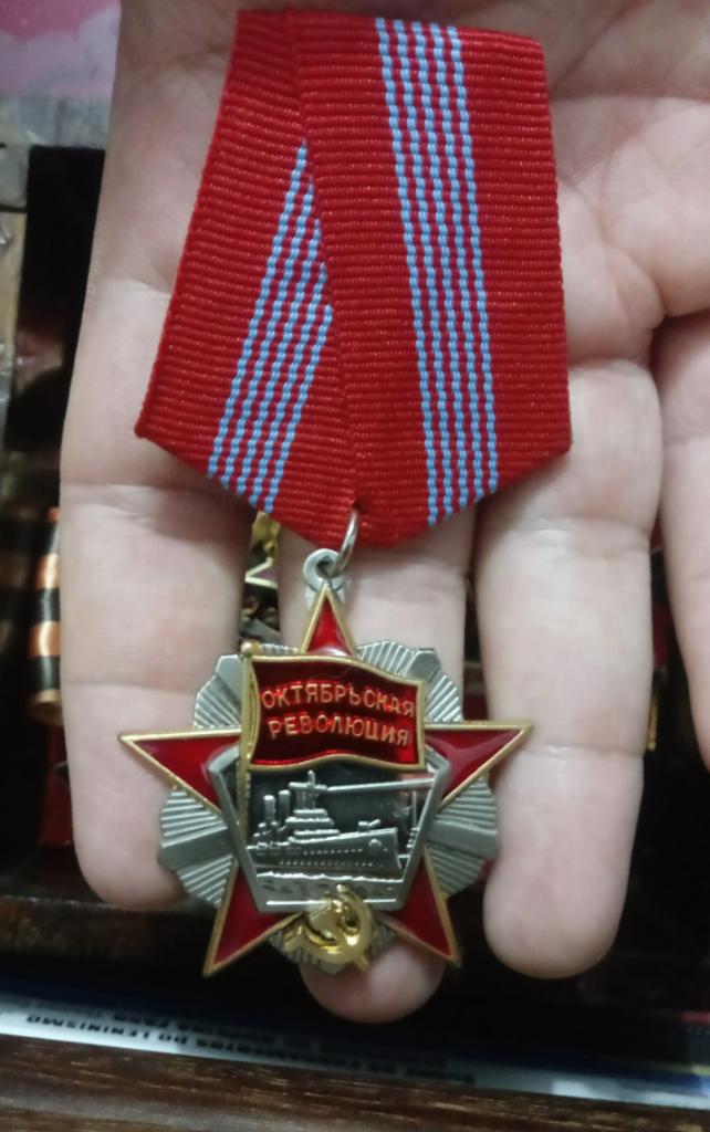 Russische Orde Van De Oktober Revolutie Medaille Rusland, Verzamelen, Militaria | Algemeen, Verzenden, Overige soorten, Overige gebieden
