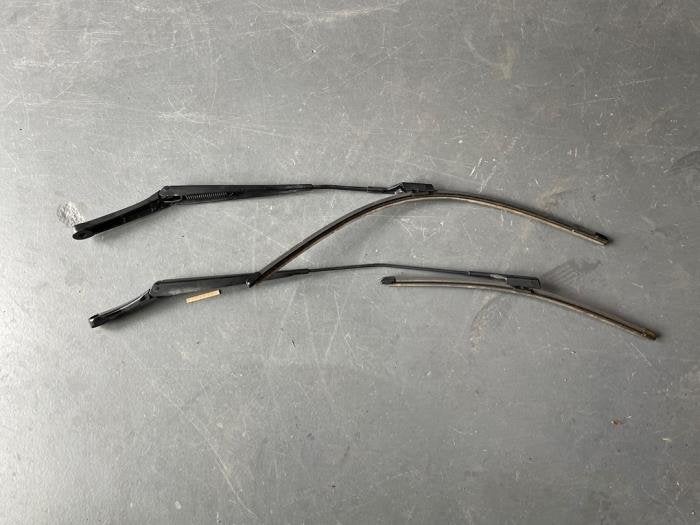 Ruitenwisserarm set van een Volkswagen Golf, Gebruikt, -, Volkswagen, -