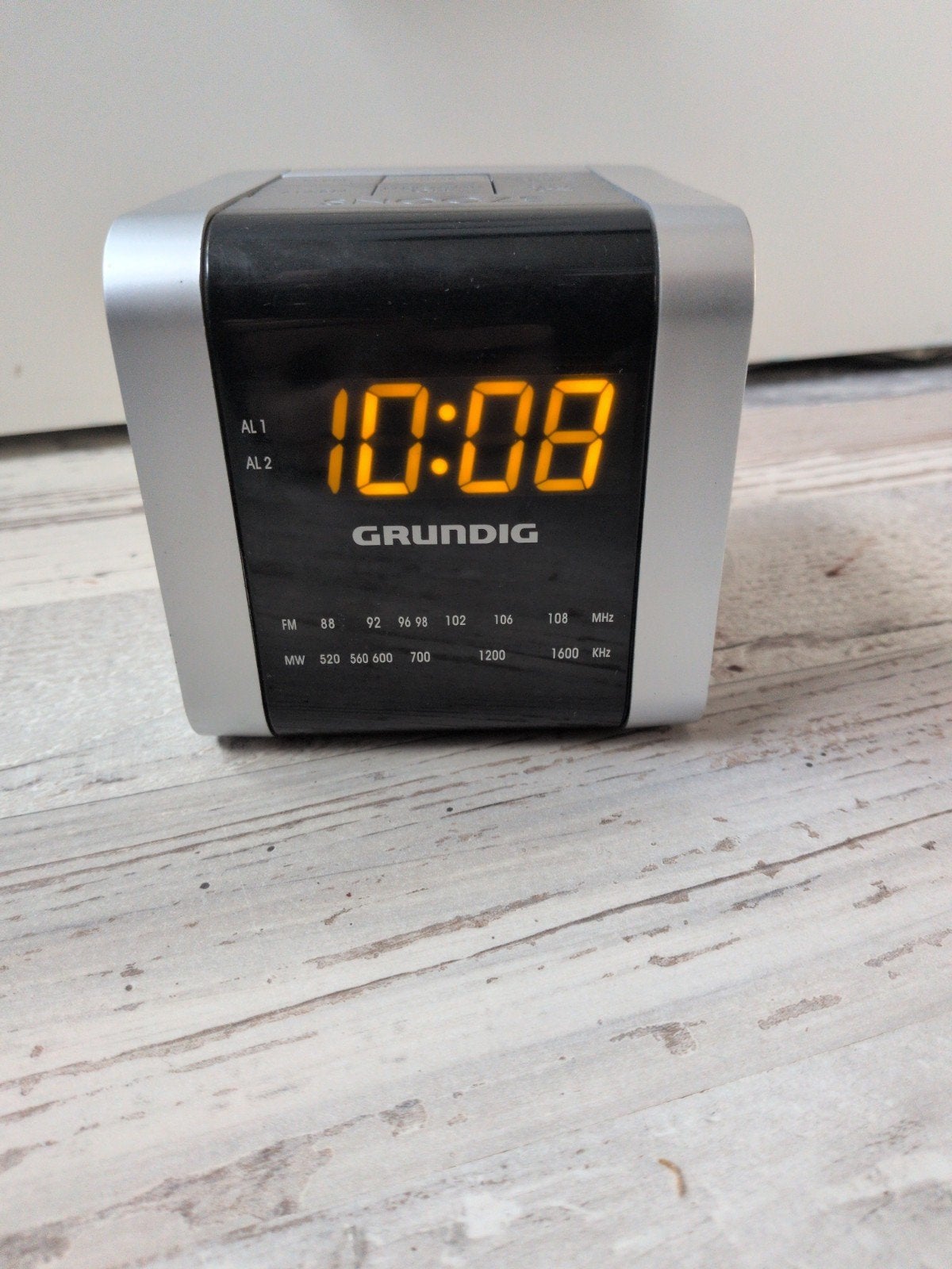 Wekkerradio, Witgoed en Apparatuur, Ophalen, Zo goed als nieuw, Digitaal