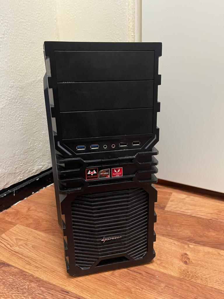 SpacerX pc, Ophalen, HDD, Met monitor, Zo goed als nieuw