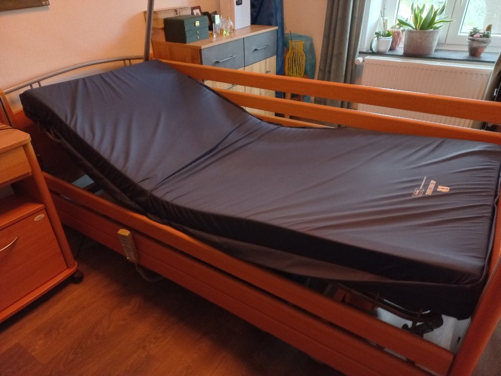 ziekenhuis bed met papagaai, Ophalen, Gebruikt