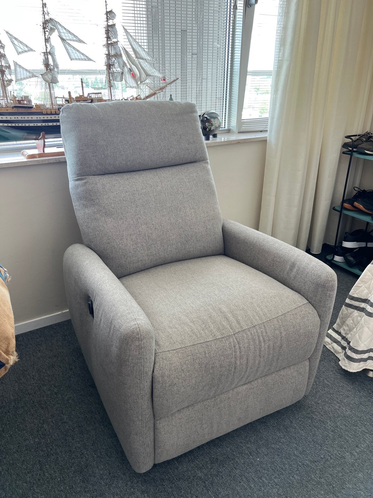 Comfortabele Elektrische Relaxfauteuil Grijs In nette staat!, Ophalen, 75 tot 100 cm, Zo goed als nieuw, Stof