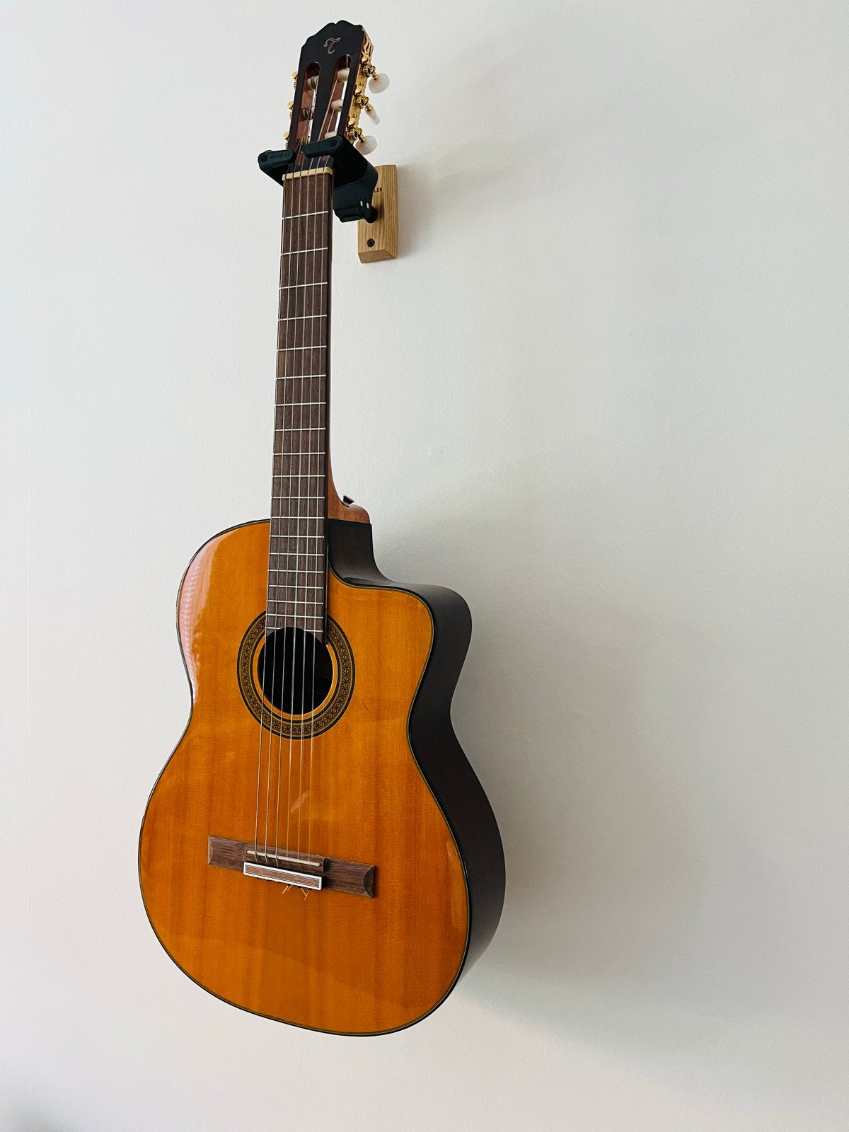 Takamine GC5CE-NAT Klassieke Gitaar met Element, Muziek en Instrumenten, Snaarinstrumenten | Gitaren | Akoestisch, Ophalen, Zo goed als nieuw