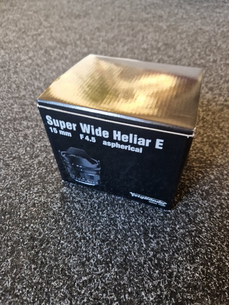 Voigtlander super wide heliar III sony E-vatting, Sony E-mount, Gebruikt, Multi-coated, Voigtlander