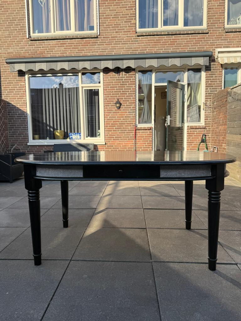 Ovale stevige zwarte tafel met laatje – 170x99 cm, Ophalen, Gebruikt, 50 tot 100 cm, 150 tot 200 cm