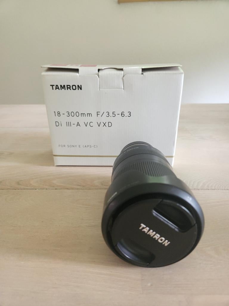 Tamron 18-300mm voor Sony e mount, Ophalen of Verzenden, Gebruikt, Telelens, Zoom