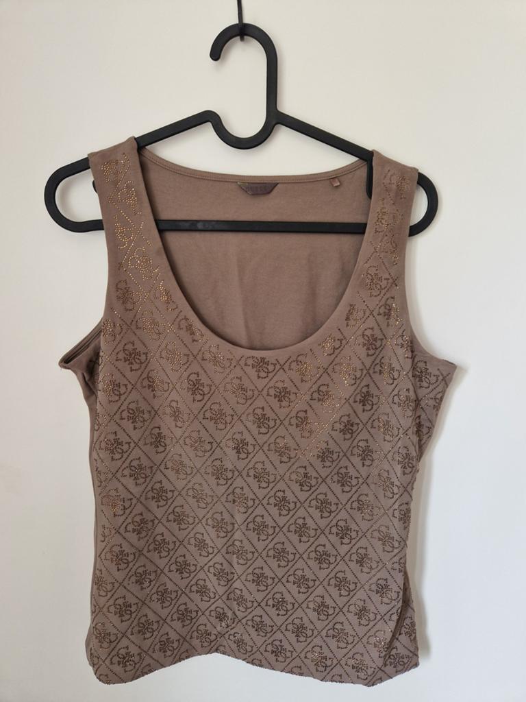 Guess Top met Strass Steentjes - Maat M, Kleding | Dames, Tops, Zo goed als nieuw, Maat 38/40 (M), Bruin, Zonder mouw, Ophalen of Verzenden