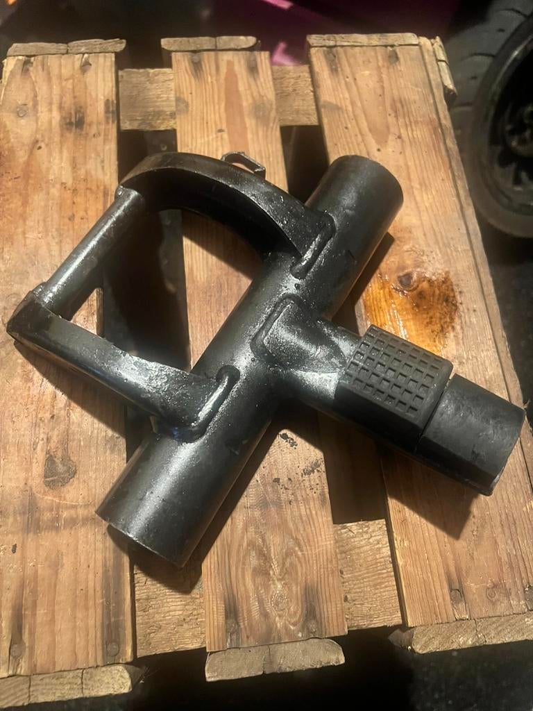 125-180 subframe piaggio, Ophalen of Verzenden, Gebruikt, Blok, Piaggio