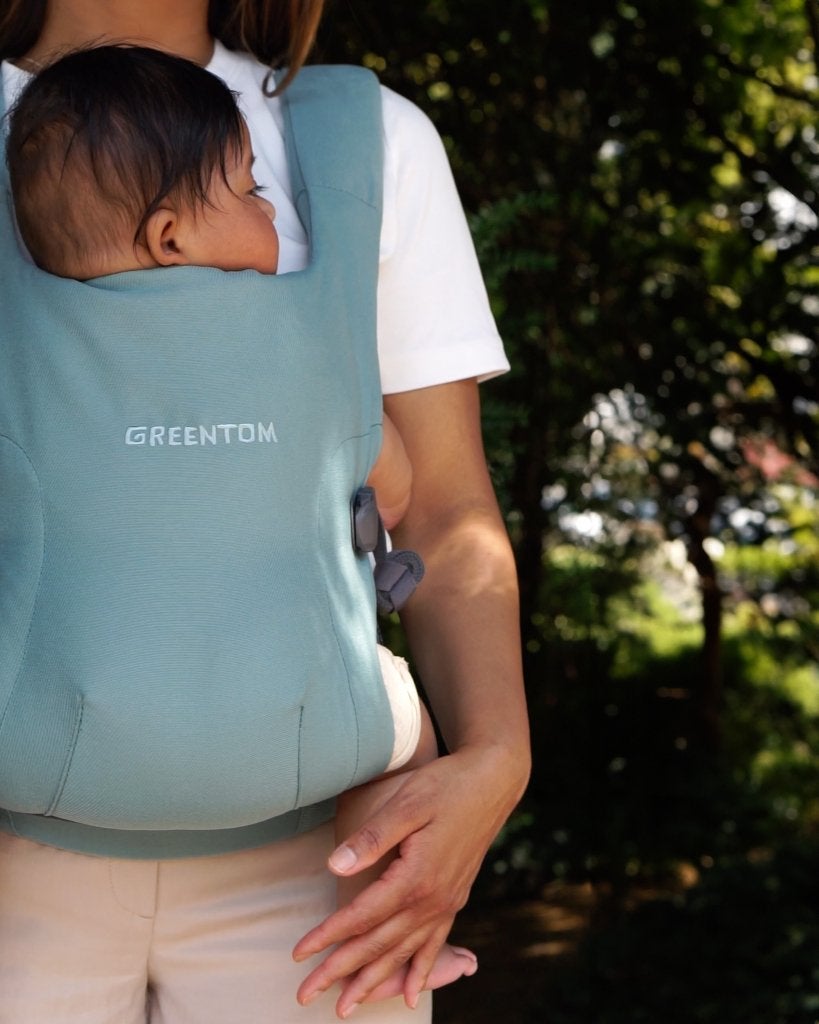 Greentom Draagzak groen sage (nieuw, photoshoot sample), Kinderen en Baby's, Babydragers en Draagdoeken, Overige merken, Nieuw