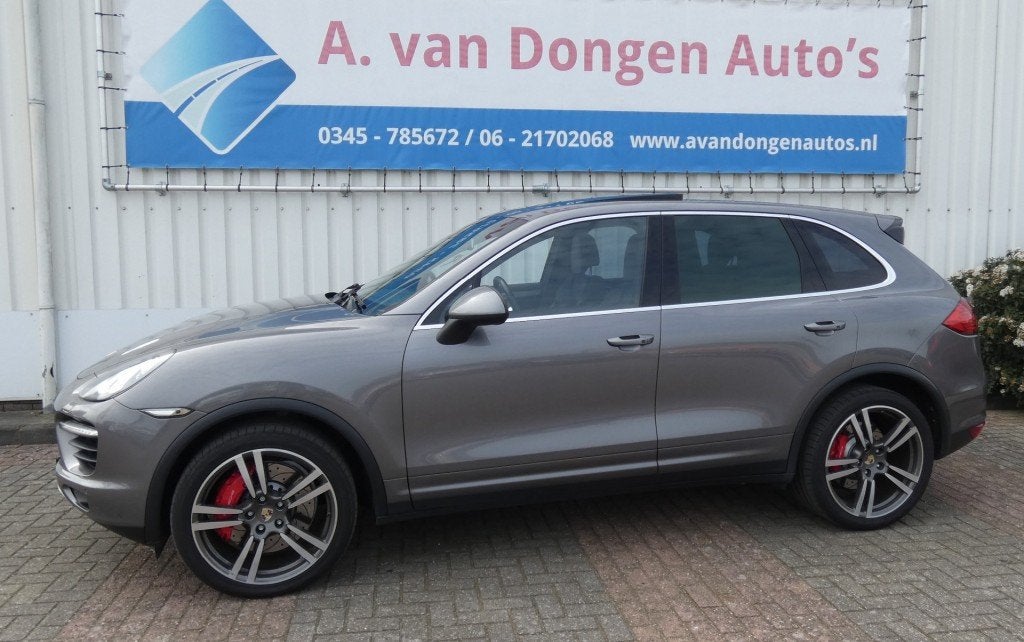 Porsche CAYENNE 4.8 TURBO 500PK,ACC,Chrono,Keyless,Pano,Bose, Automaat, Gebruikt, 8 cilinders, 501 pk