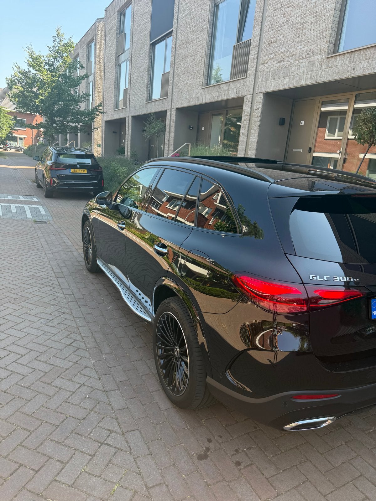 Mercedes-Benz GLC 300 e 313pk 4MATIC  2025 Zwart AMG, Auto's, Automaat, 2000 kg, 167 km/l, Zwart
