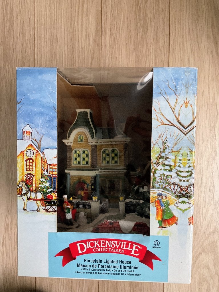 Dickensville - verlicht huis met bakker, Ophalen, Zo goed als nieuw