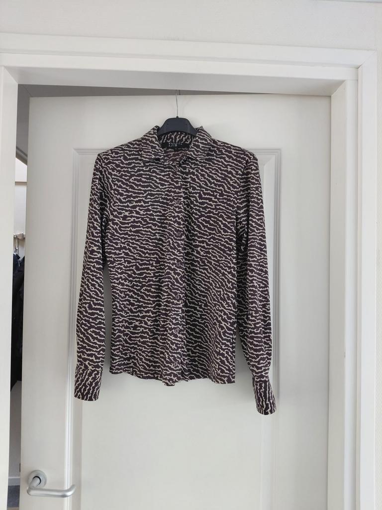 Donna due travelstof blouse maat s ongedragen, Kleding | Dames, Ophalen of Verzenden, Zo goed als nieuw, Maat 38/40 (M), Beige