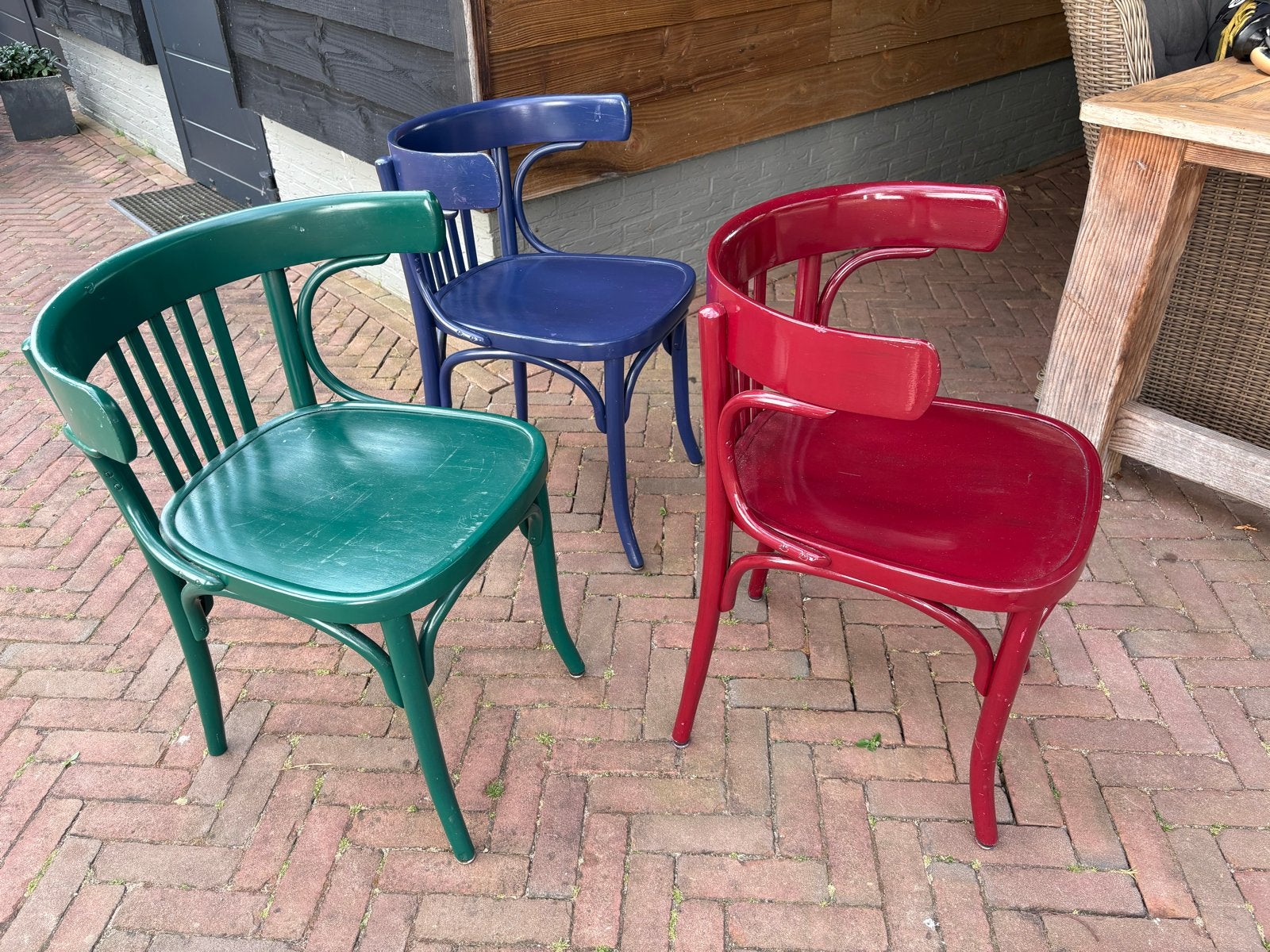 3 vintage caféstoelen, Ophalen