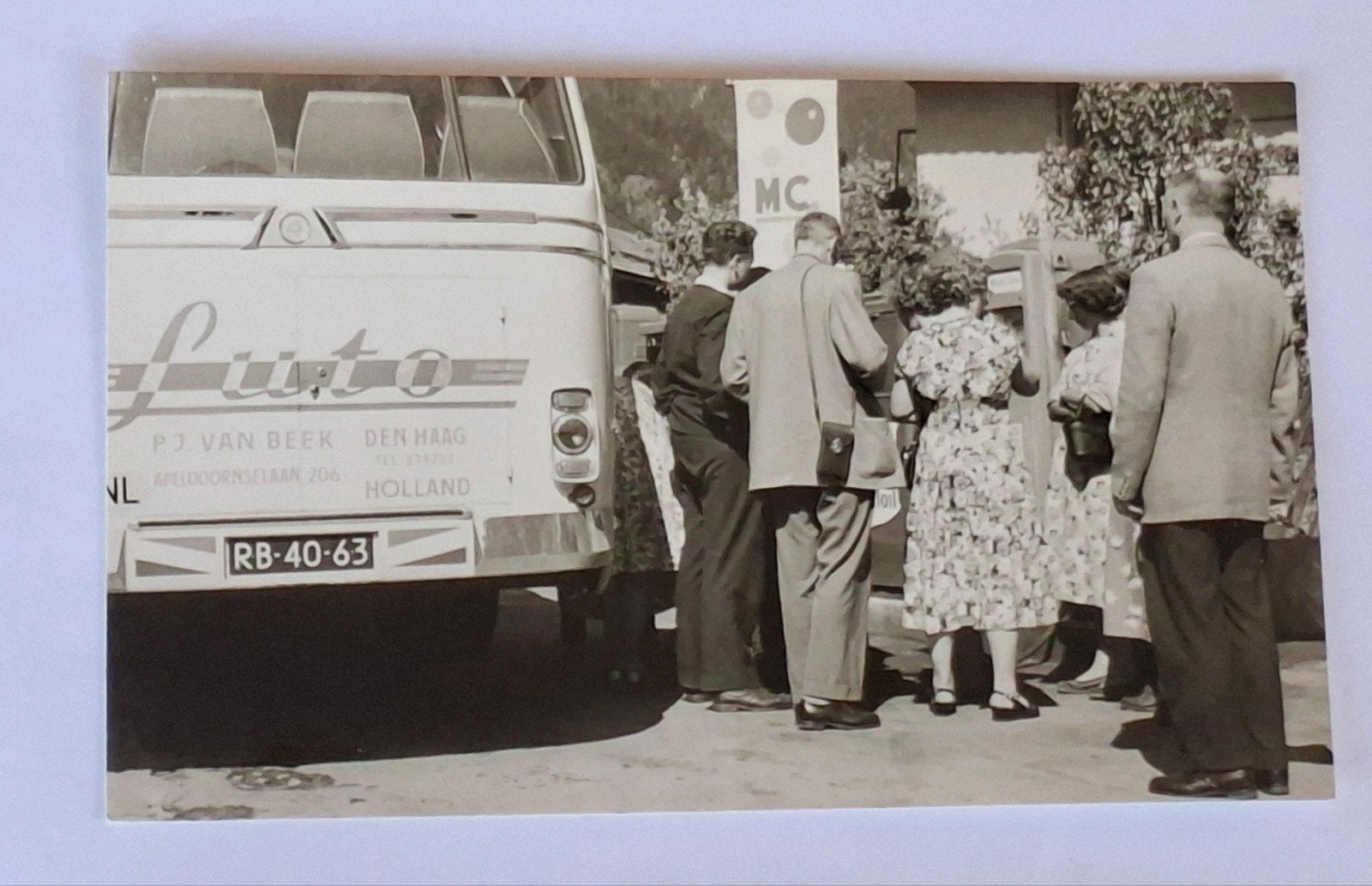 Fotokaart- Luto- P.J. van Beek- bus- vervoer- Den Haag, Ophalen of Verzenden, 1940 tot 1960, Overige onderwerpen, Foto