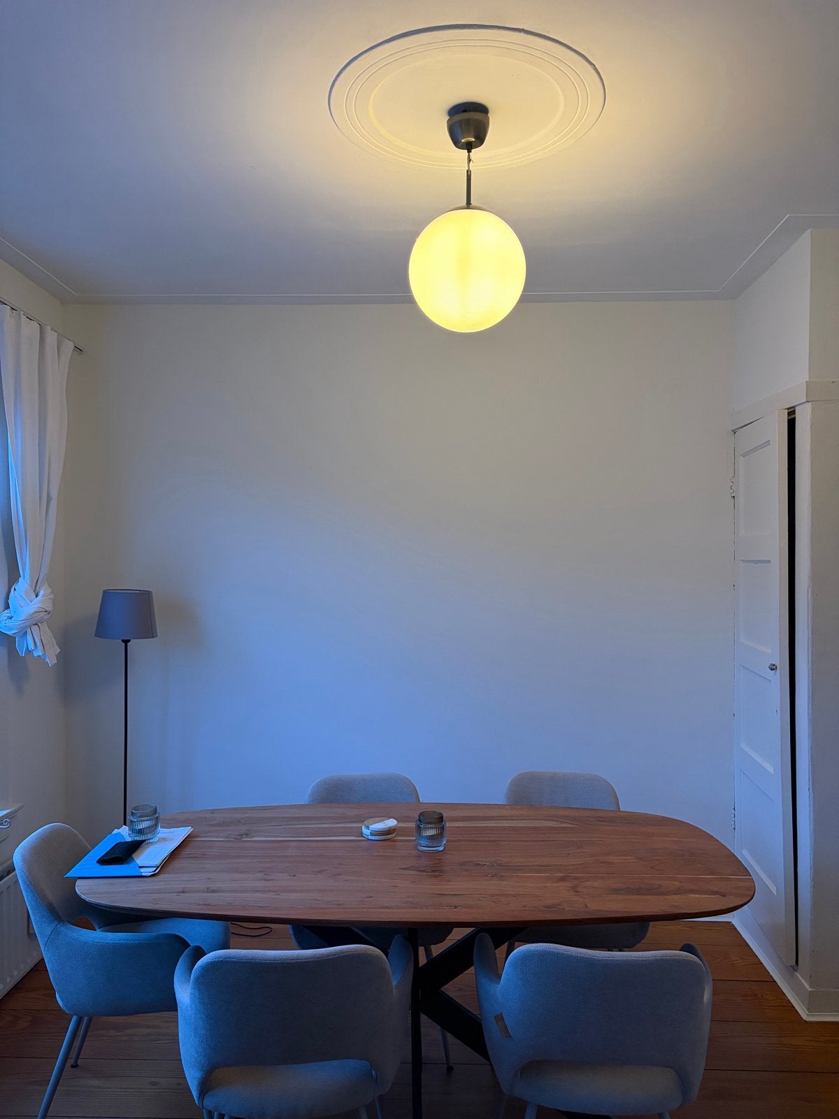 Vintage glazen bol hanglamp, Huis en Inrichting, Ophalen, Gebruikt, Glas, E27 (groot)