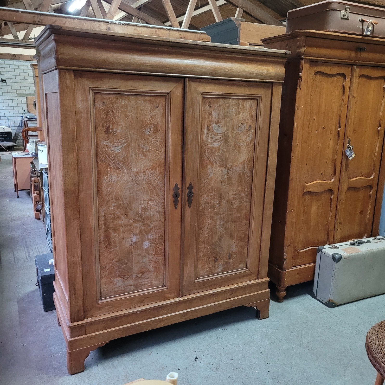 Brocante oude eiken demontabele kast kledingkast servieskast