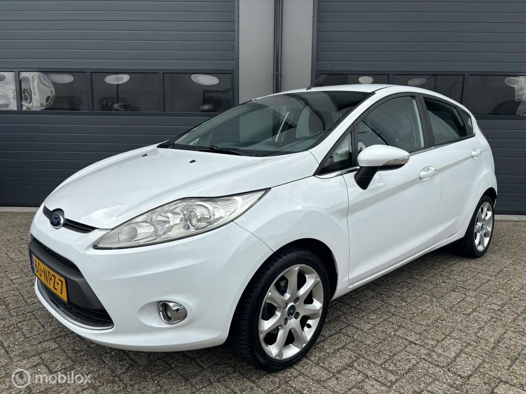 Ford Fiesta 1.25 Titanium Uitvoering _ 2e Eigenaar NL Auto, Voorwielaandrijving, Euro 5, 40 €/maand, 1242 cc