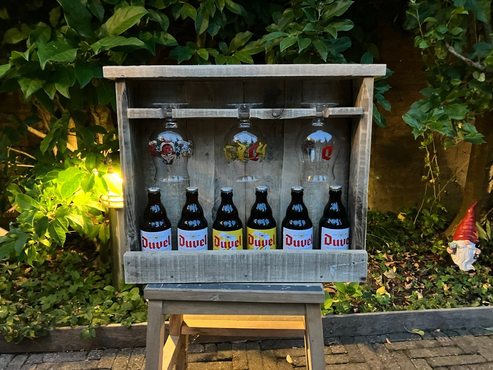 Handgemaakt Duvel display voor glazen en flesjes, Ophalen, Hout, Nieuw, Landelijk