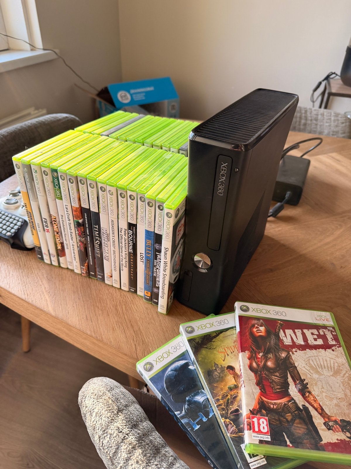 Xbox 360 Slim + 3 Controllers + 39 Games, 3 spelers of meer, Ophalen of Verzenden, Gebruikt, Vanaf 3 jaar