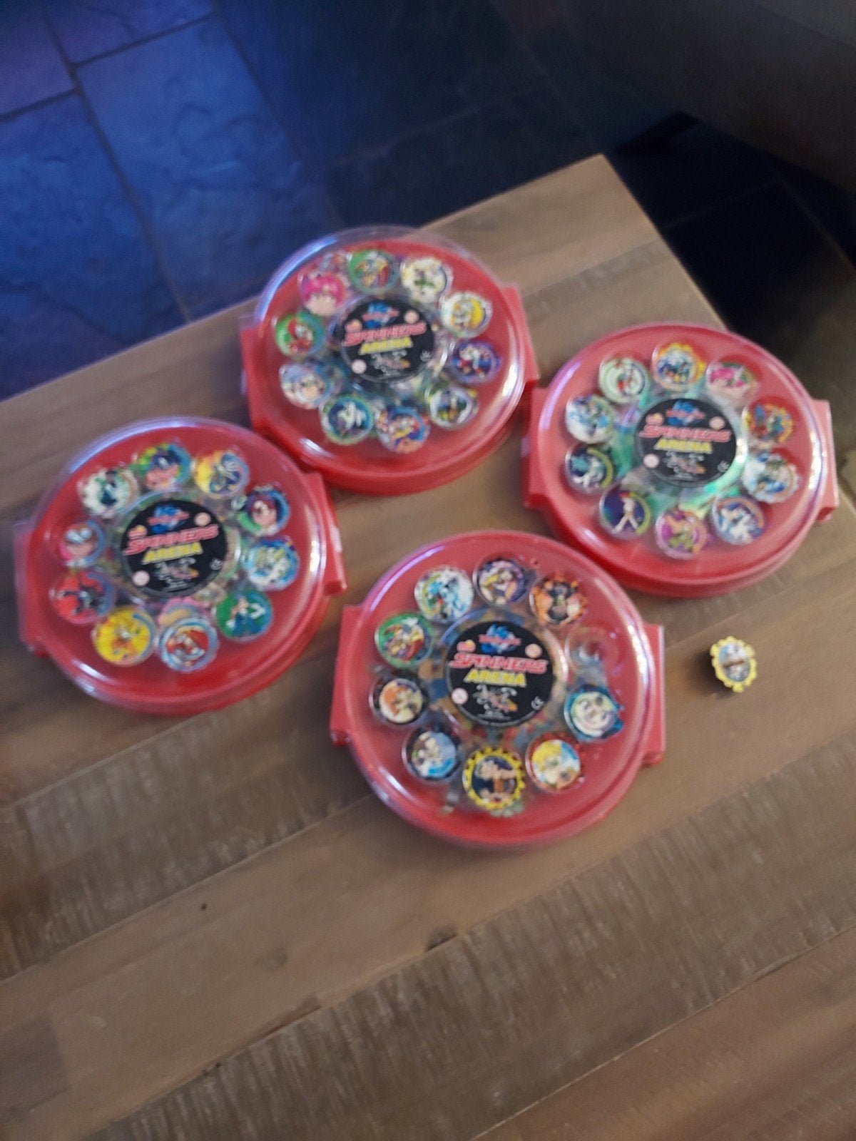 4 Spinnings Arena sets met spinners, Verzamelen, Ophalen, Gebruikt