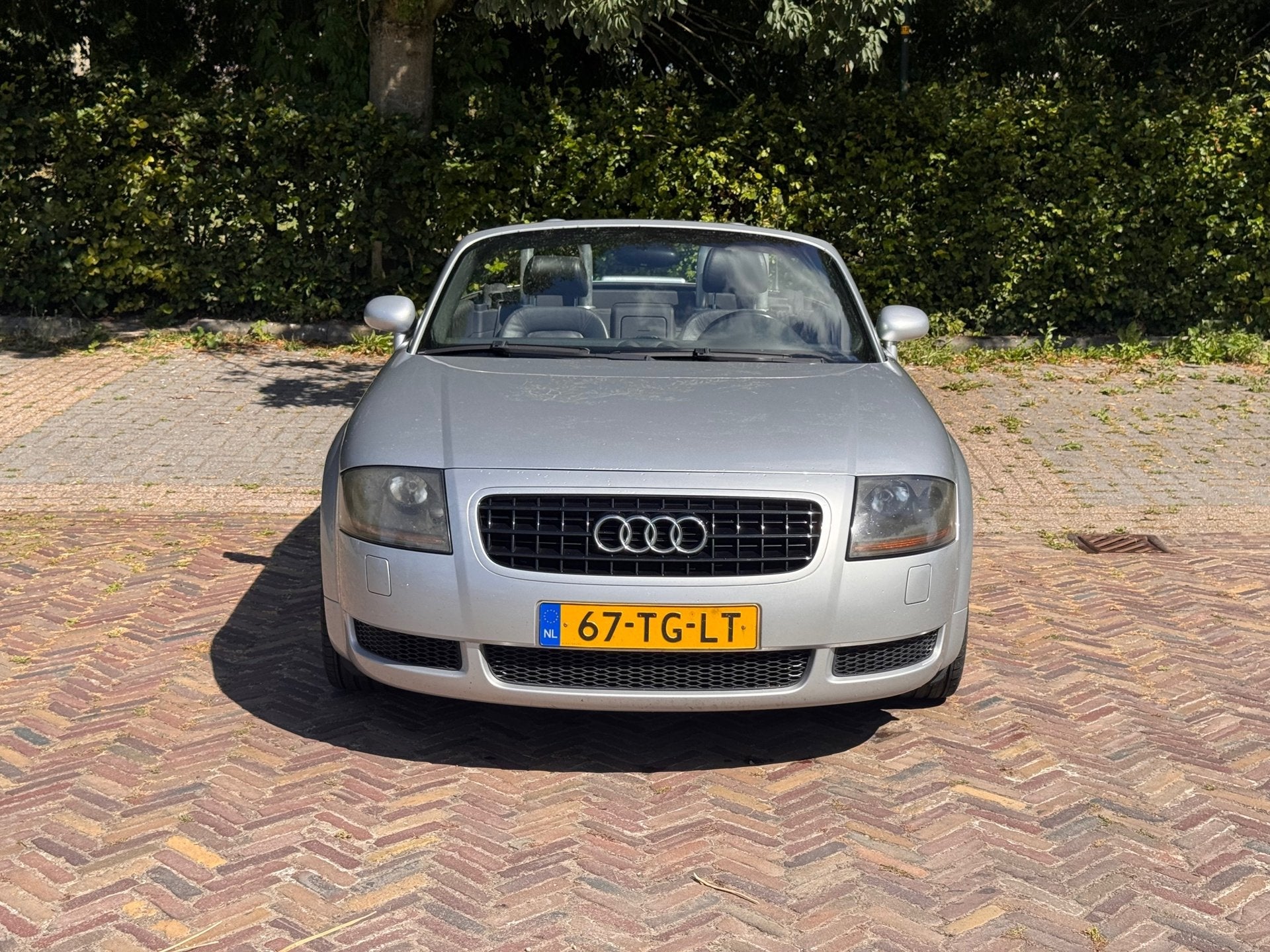 Audi TT Roadster 1.8 5V Turbo uit 1999, Auto's, TT, Gebruikt, Zwart, 4 cilinders