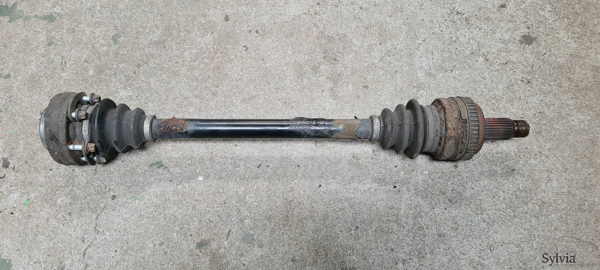 Aandrijfas links BMW 1 / 3 serie E81 E87 E82 E88 E90 E91 E92, Gebruikt, -, -, Ophalen of Verzenden