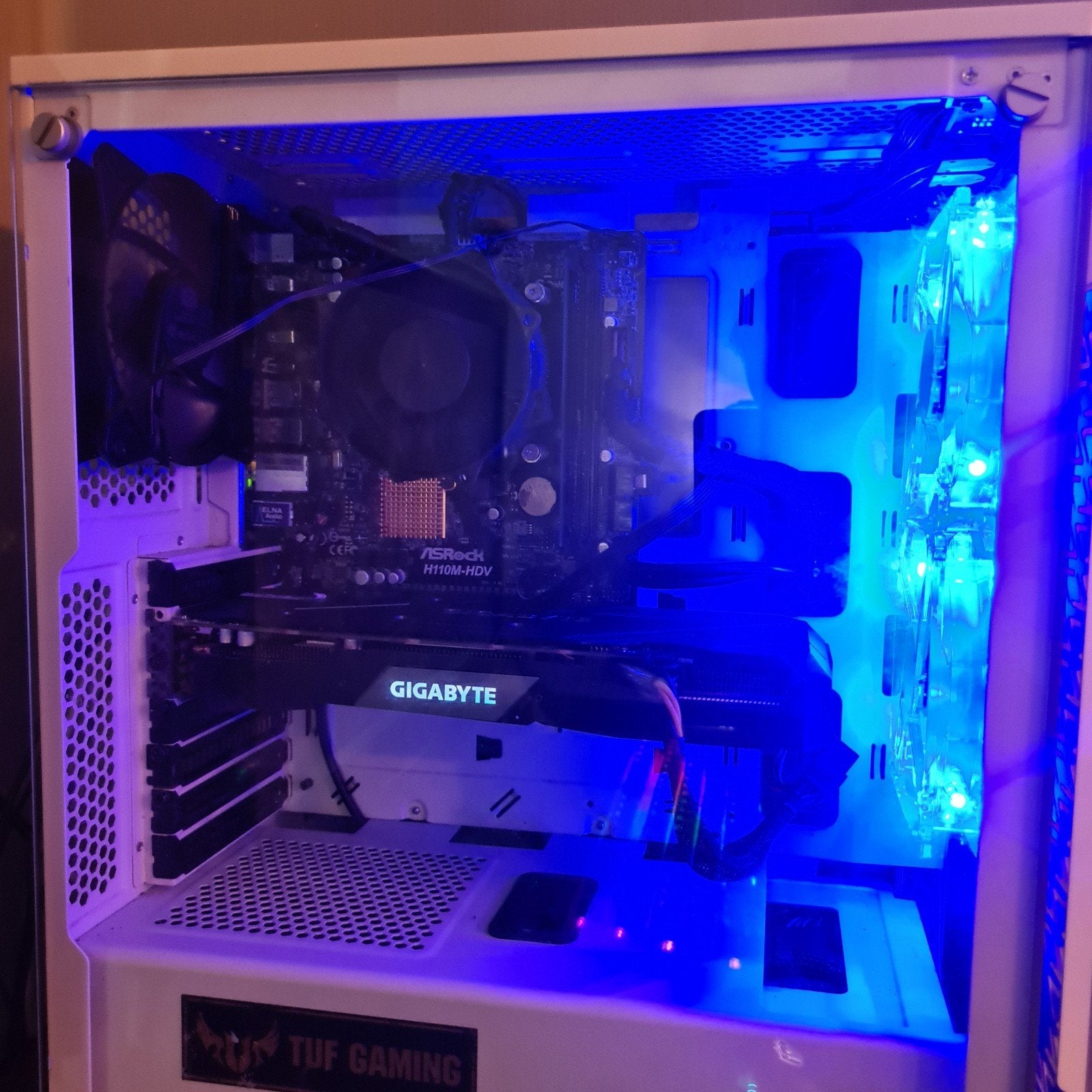 Complete Gaming Setup: i7-7700, 3.6GHz, Monitor, Toetsenbord, 720gb, Ophalen of Verzenden, Zo goed als nieuw, Gaming