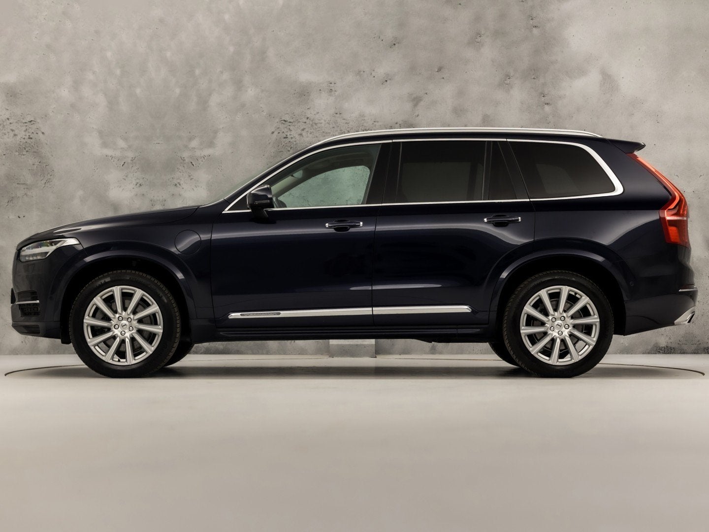 Volvo XC90 2.0 T8 Twin Engine AWD Inscription 7 Persoons 408, Auto's, Gebruikt, Euro 6, Blauw, 7 stoelen