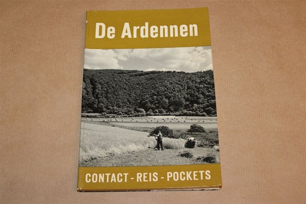 De Ardennen — Reisgids met Fotos van Cas Oorthuys 1953, Boeken, Europa, Ophalen of Verzenden, Reisgids of -boek, Gelezen