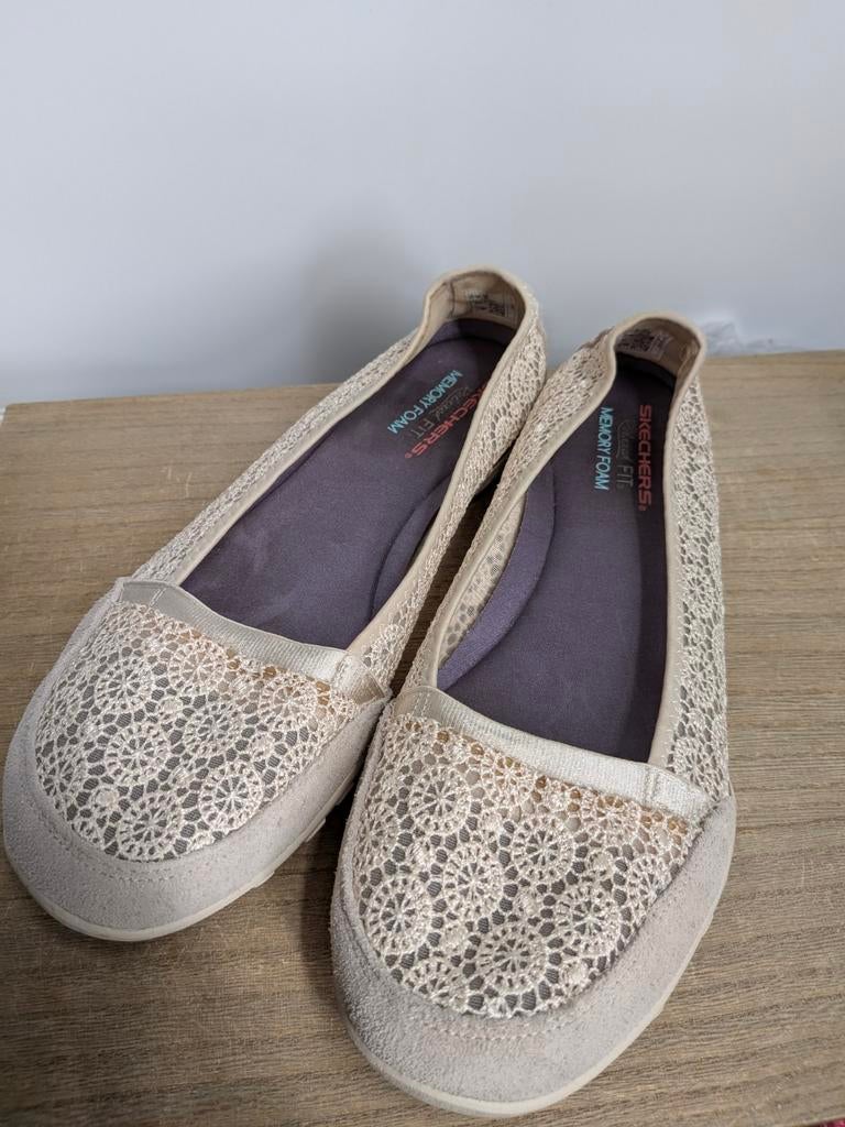 Skechers Ballerina's Maat 40 Beige - Comfortabel & Stijlvol, Kleding | Dames, Schoenen, Skechers, Skechers, Skechers, Beige