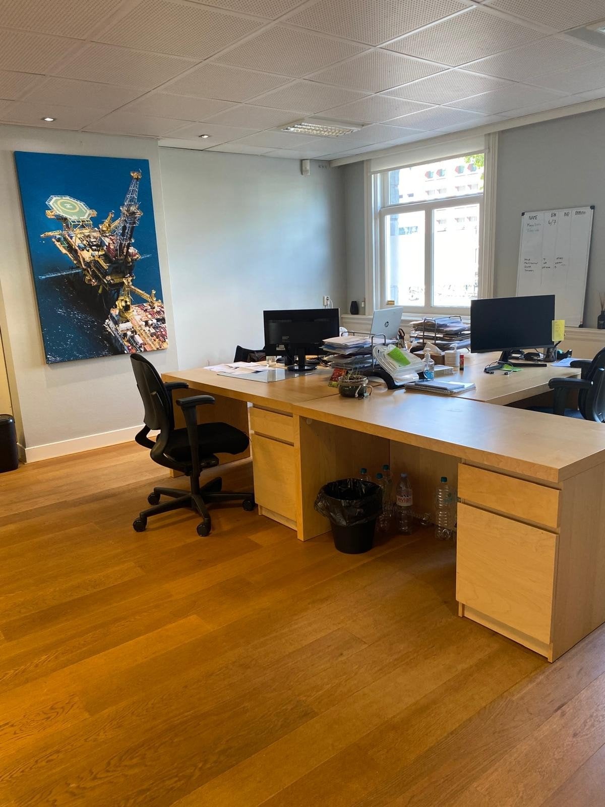 Drie bureaus, gratis af te halen in Den Haag, Huis en Inrichting, Bureaus, Ophalen, Gebruikt, Hout, IKEA