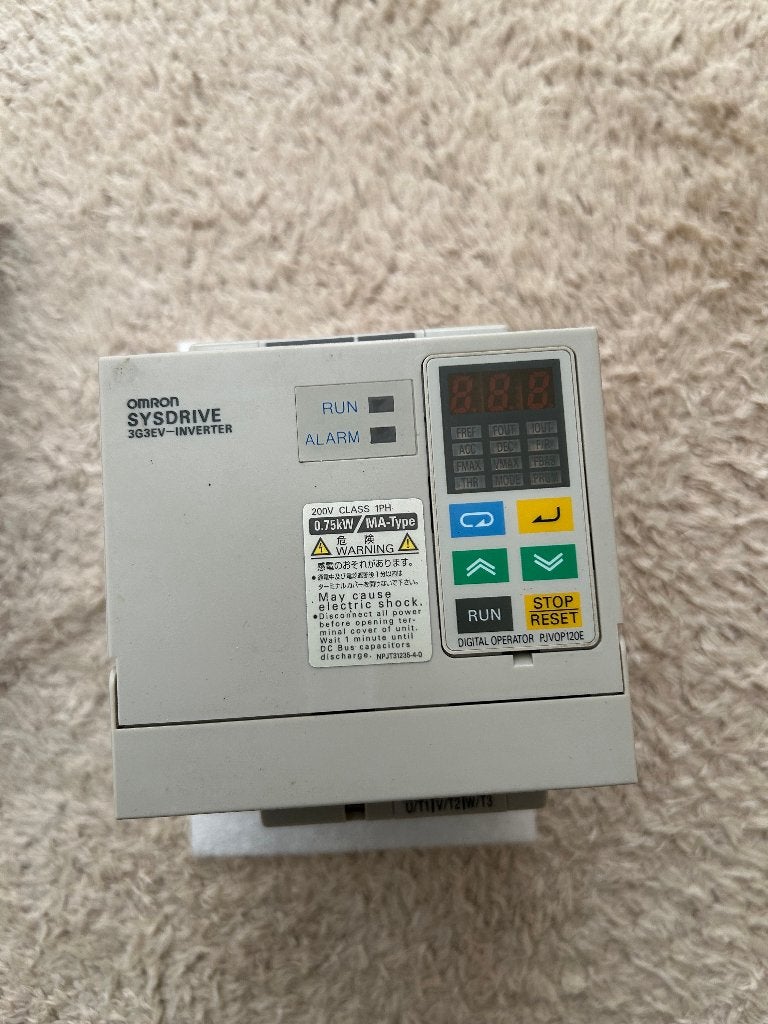 :Omron 3G3EV-AB007MA-CUES1 Omvormer 0,75kW, Ophalen of Verzenden, Gebruikt