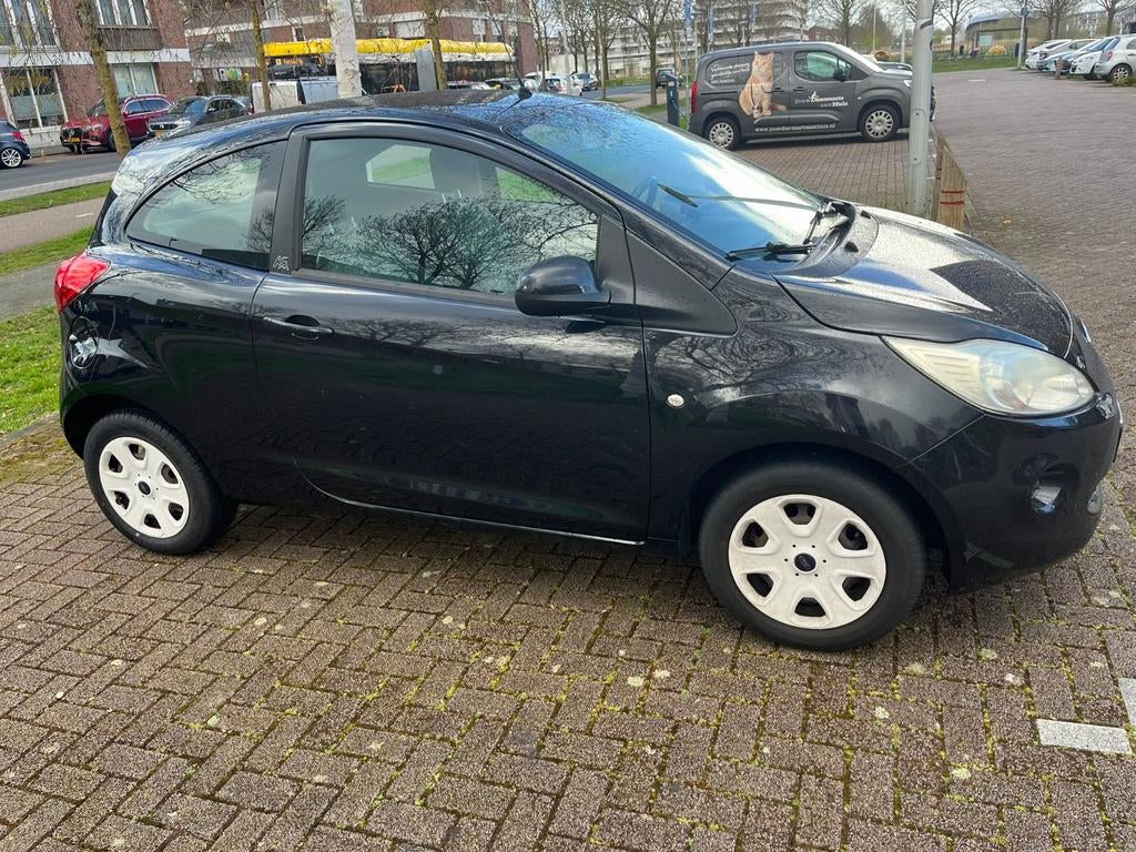 Ford Ka 1.2 - 107046 km, Distributieriem recent vervangen!, Auto's, Voorwielaandrijving, 1242 cc, 4 cilinders, 4 stoelen