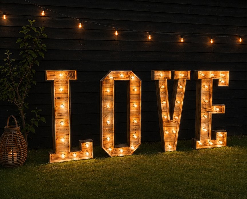 Handmade houten love lichtletters XL verhuur/verkoop, Hobby en Vrije tijd, Ophalen, Zo goed als nieuw, Geboorte of Huwelijk