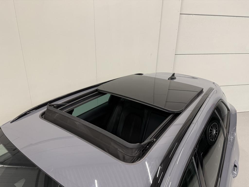 CUPRA Leon Sportstourer 1.4 e-Hybrid VZ Copper Edit. PANO/19, Auto's, Cupra, 77 km/l, Gebruikt, Zwart, 4 cilinders