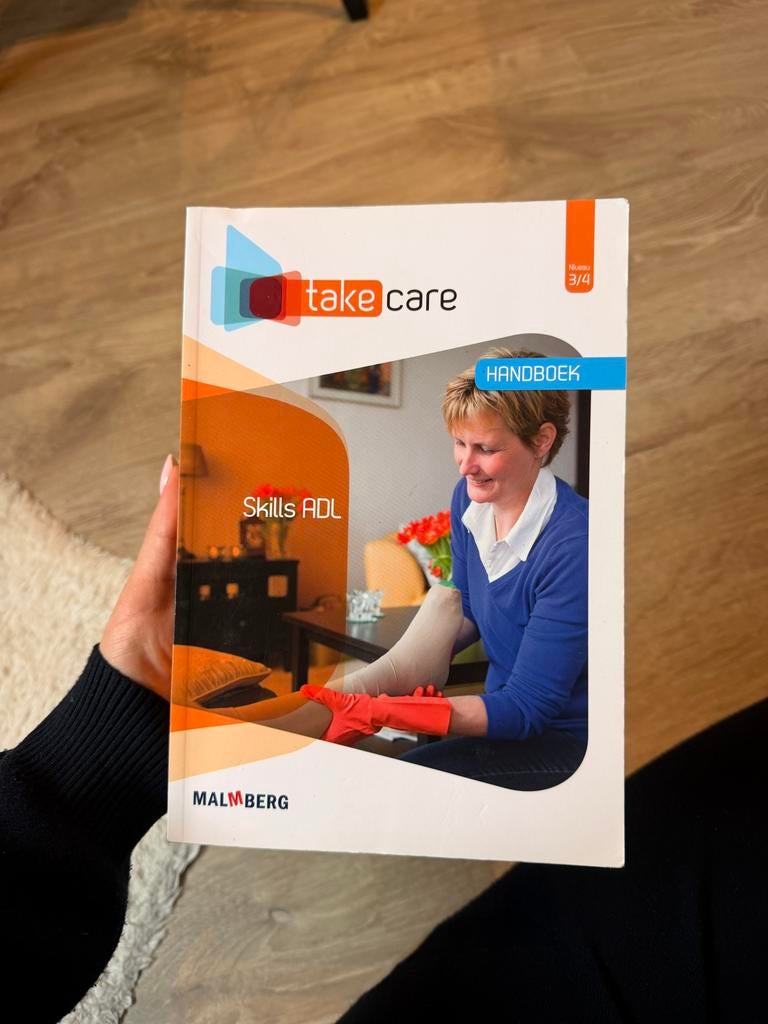 Take Care Handboek Skills ADL - Malmberg (Niveau 3/4), Boeken, Studieboeken en Cursussen, Ophalen of Verzenden, Gamma, Gelezen