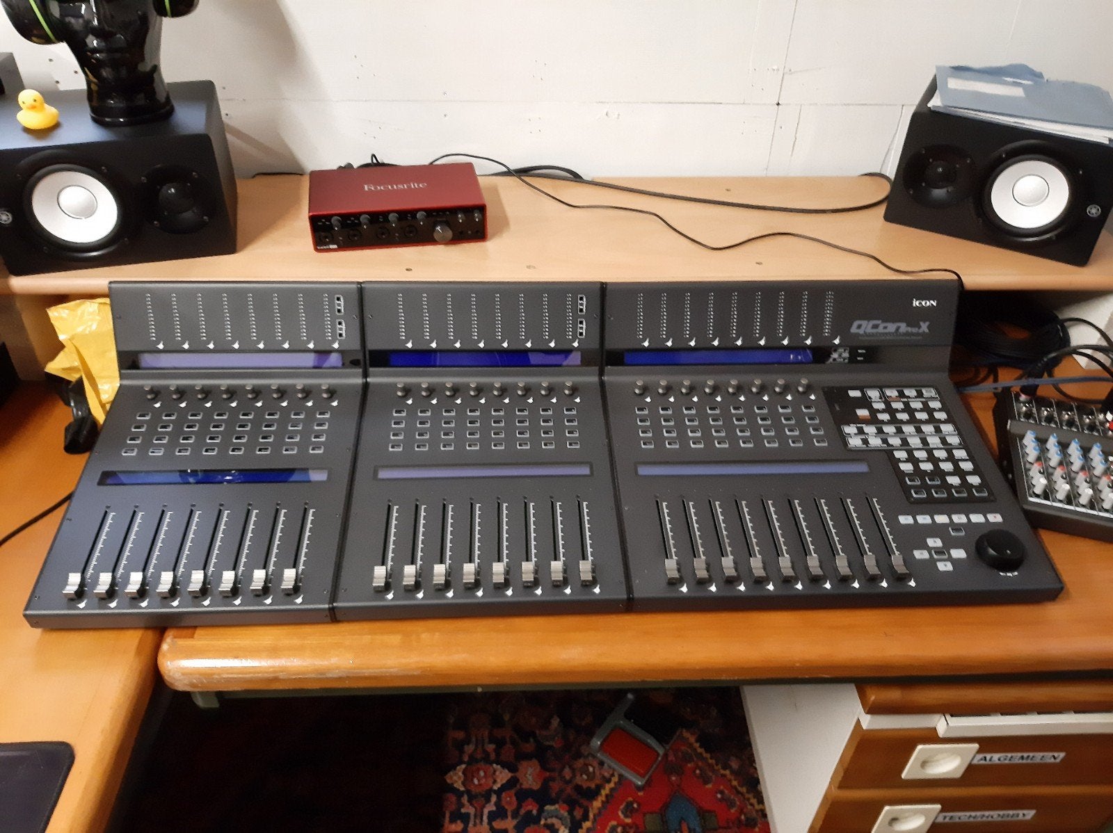 Icon Qcon Pro X en 2x Pro XS, Ophalen, Zo goed als nieuw, 20 kanalen of meer