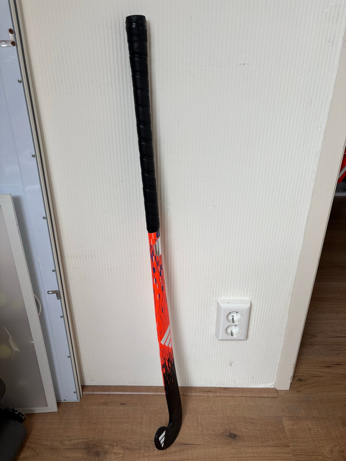 Adidas Estro .6 indoor hockeystick 35 inch met handschoen, Sport en Fitness, Ophalen of Verzenden, Gebruikt, Stick